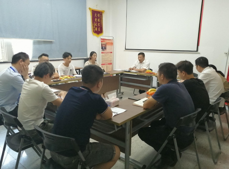 情暖中秋，，，，，，，共话未来